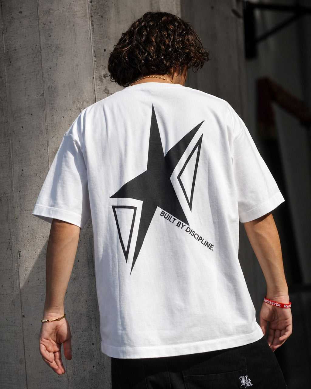 T-SHIRT OVERSIZE WHITE — "STAR"